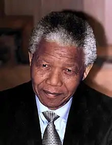 Description de l'image Nelson Mandela 1994.jpg.