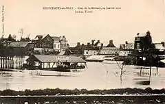 Carte postale montrant les crues de la Béthune en janvier 1910 dans la partie basse de Neufchâtel-en-Bray.