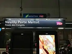 Panneau de la gare RER.