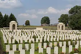 Le cimetière militaire britannique.