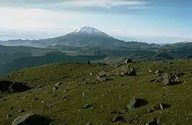 Vue du Nevado del Tolima au dernier plan.