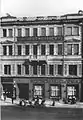 Institut psycho-neurologique en haut et magasin de porcelaine et de cristallerie au rez-de-chaussée (1911).