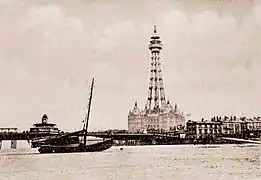 La tour de New Brighton au Royaume-Uni. Construite entre 1896 et 1900, haute de 173 mètres, elle fut entièrement détruite par le feu en 1969.