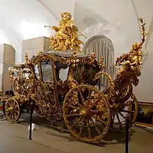 Les écuries : musée des chariots et carrosses (Marstallmuseum).