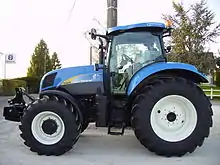 Tracteur New Holland T6070.