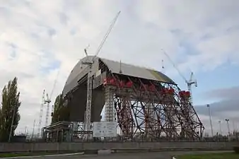 Arche de confinement, en construction à Tchernobyl.