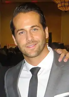 Description de l'image Niall Matter 2013 Leo Awards (cropped).jpg.