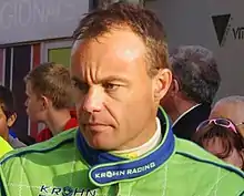 Description de l'image Niclas Jönsson Le Mans drivers parade 2011 crop.jpg.