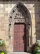 Portail principal gothique (XIVe).