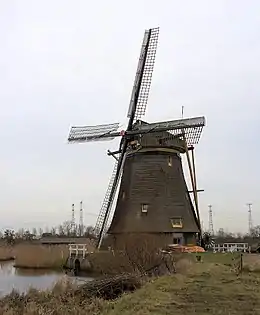 Le Hoge Molen (haut moulin) de Nieuw-Lekkerland.