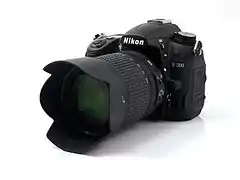 Nikon D7000 avec zoom 18-105
