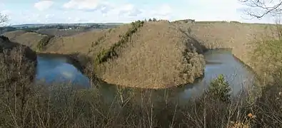 L'Ourthe avant le barrage de Nisramont.