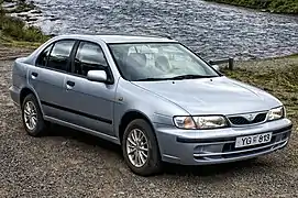 Nissan Almera N15 4 portes