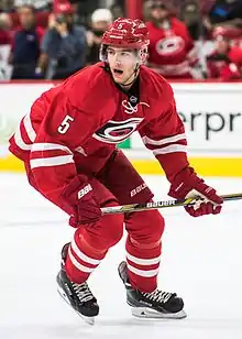 Description de l'image Noah Hanifin.JPG.