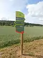 Panneau de signalisation de la Trans'Oise le long de la D 931 entre Nointel et Breuil-le-Sec.