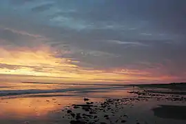 Coucher de soleil sur la plage près de Barbâtre, sur l'île de Noirmoutier (Vendée)