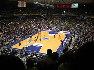 Un match du Maccabi Tel-Aviv à la Menora Mivtachim Arena.