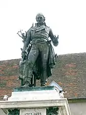 Statue de Lazare Carnot, place Carnot.