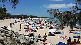 Plage principale de Noosa Heads.