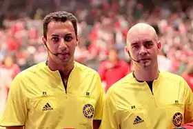 Nordine Lazaar et Laurent Reveret, arbitres internationaux de handball.