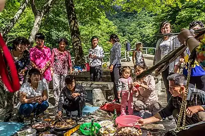 Famille nord-coréenne le jour de la fête nationale.
