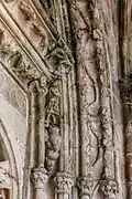 Hauts reliefs de l'archivolte intérieure.