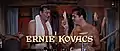 John Wayne (Sam McCord) et Ernie Kovac (Frankie Canon)
