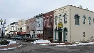 Le centre commerçant.