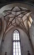 La voûte du bras Sud du transept, reprise au XVIe siècle.