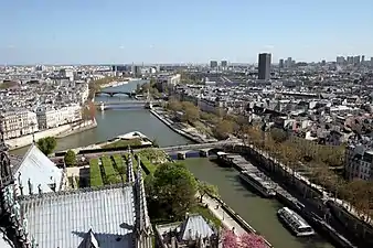 Vue depuis les hauteurs de la cathédrale en 2005.