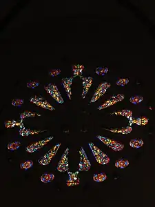 Une rosacedu transept.