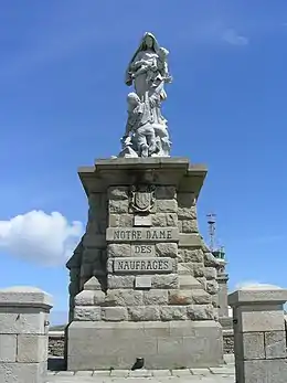 Notre-Dame des Naufragés(en) « Notre Dame des Naufragés à Plogoff », sur René et Peter van der Krogt