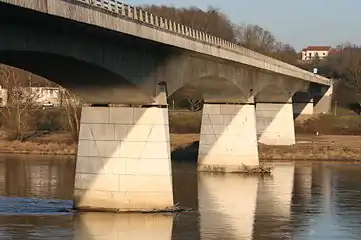 Nouveau pont.