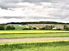 Le nouvel hôpital nord-Franche-Comté, vu du pont-canal en 2017.