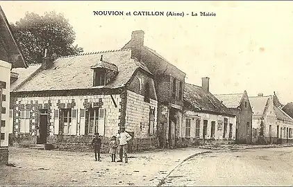 Carte postale de la mairie en 1909.