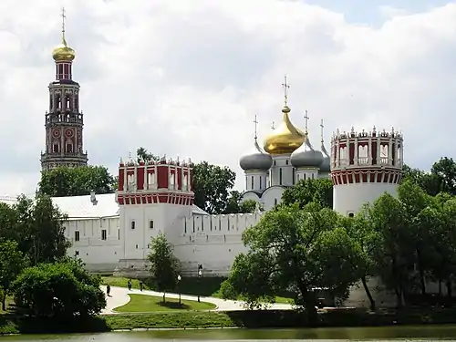 Le couvent de Novodievitchi en été.