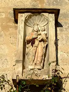 Vierge à l'enfant, sur la porte de Tonnerre.