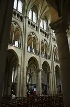 Élévation de la nef de la cathédrale de Noyon.