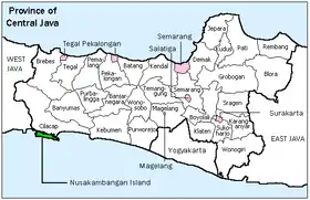 Emplacement de Nusa Kambangan (en vert sur la carte).