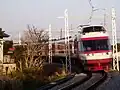 Train du groupe Odakyu empruntant la partie basse de la ligne Hakone Tozan