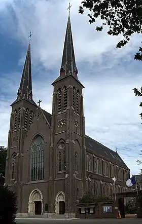 La basilique Notre-dame-de-Lourdes, à Oostakker