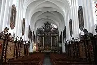 L'intérieur de la basilique.