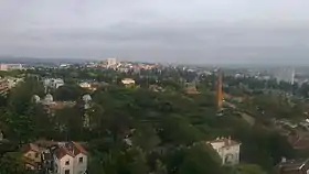 La butte du Calvinet vue du côté de l'observatoire et de la colonne du Dix-Avril-1814.