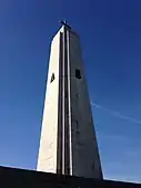 Obélisque dédié aux soldats polonais.