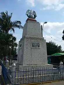 Obélisque mémorial aux soldats mexicains en mémoire de la bataille de Camerone.