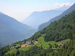 Vue du village de Salècchio Superiore sur la commune de Premia