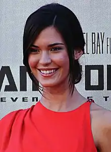 Odette Annable interprète Maddie