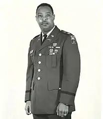 Portrait d'un militaire afro-américain.