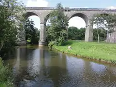 Le viaduc et l'Oise.