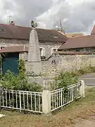 Monument aux morts.